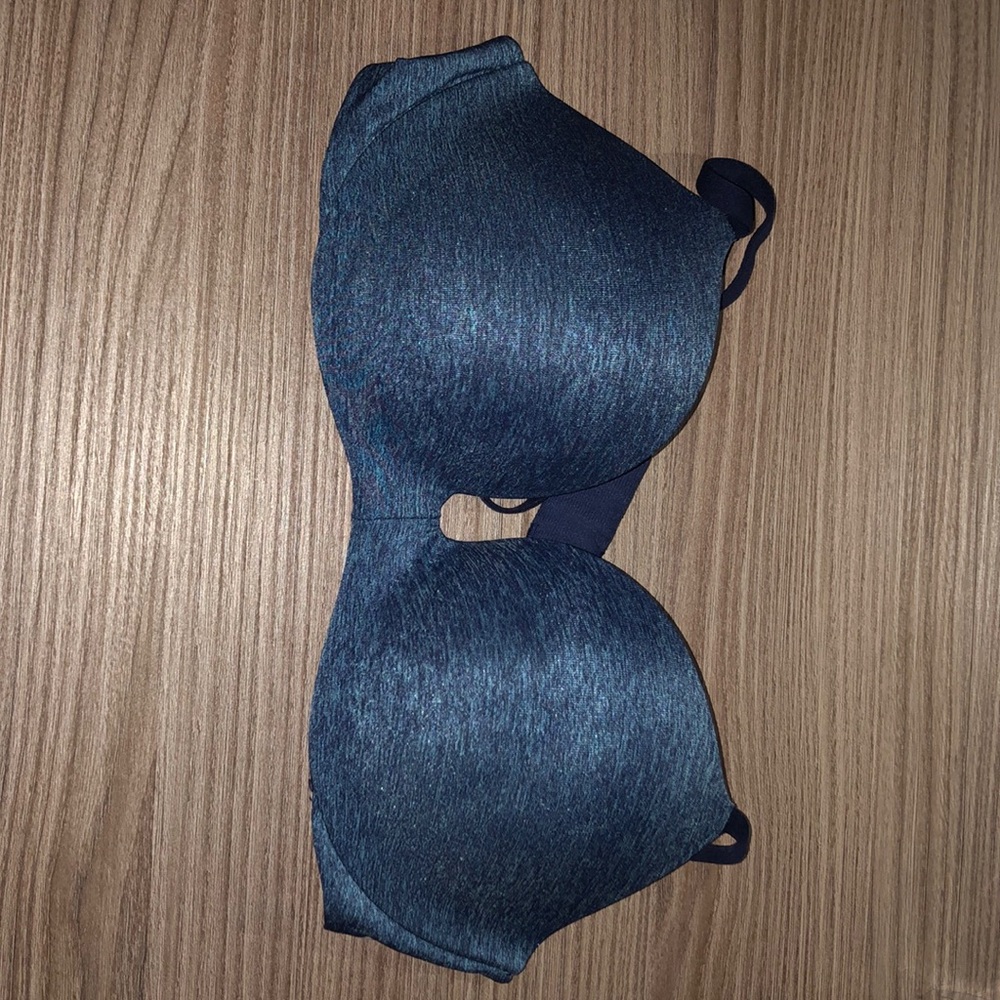 Tee shirt bra NEVER WORN